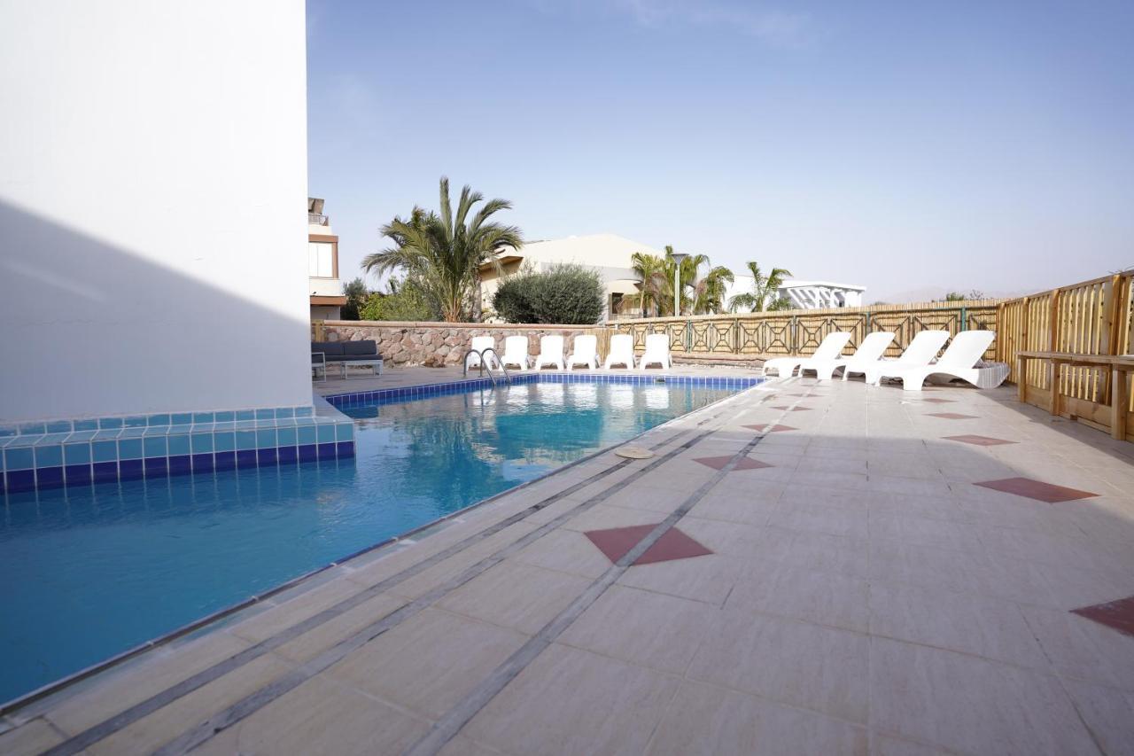 Yalarent Afarsemon Apartments With Pool - For Families & Couples Eilat Exterior foto