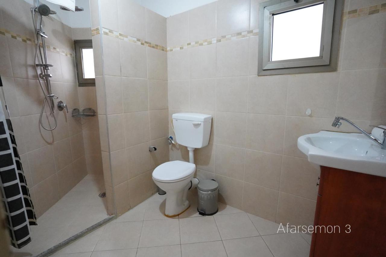 Yalarent Afarsemon Apartments With Pool - For Families & Couples Eilat Exterior foto
