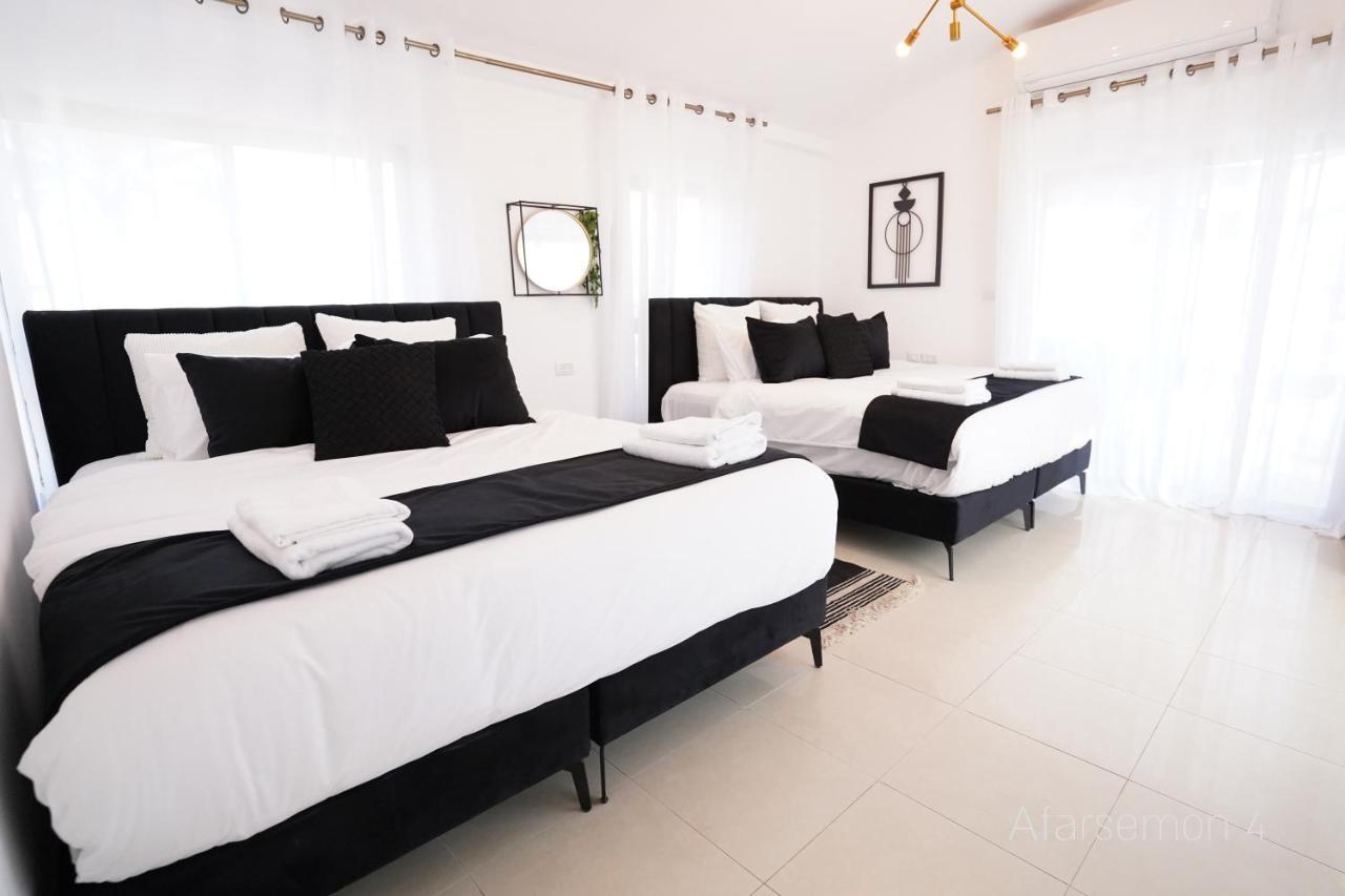 Yalarent Afarsemon Apartments With Pool - For Families & Couples Eilat Exterior foto
